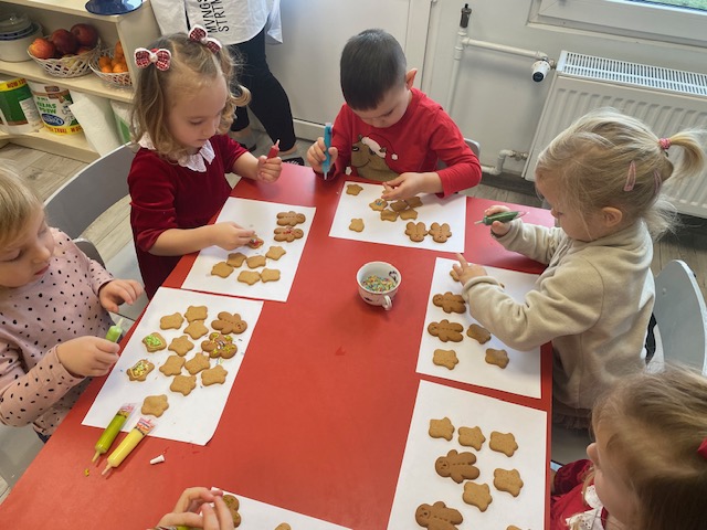 ŚWIĄTECZNE PIERNICZKI