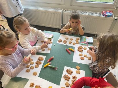 ŚWIĄTECZNE PIERNICZKI