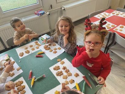 ŚWIĄTECZNE PIERNICZKI