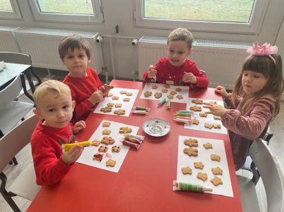 ŚWIĄTECZNE PIERNICZKI