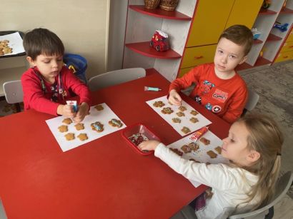 ŚWIĄTECZNE PIERNICZKI